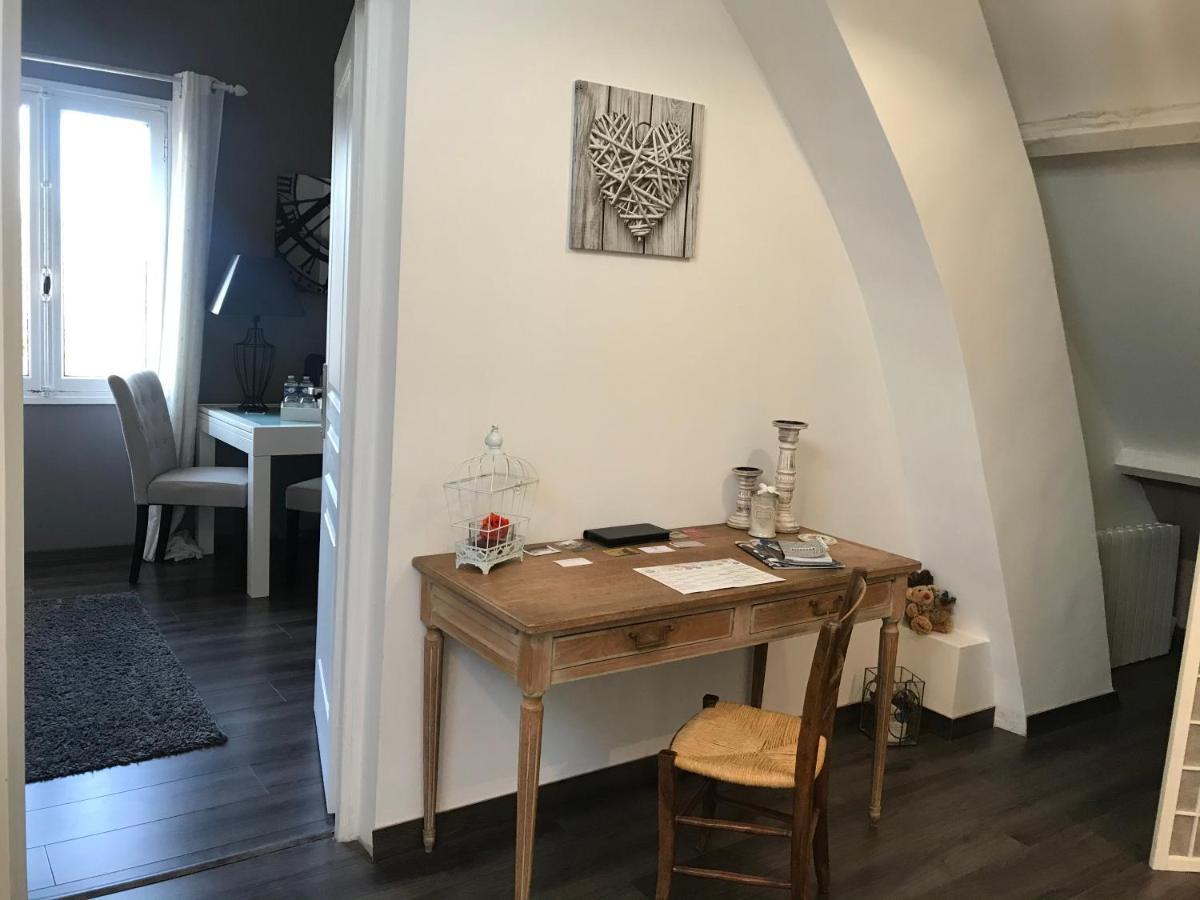 Chambres D'Hotes Des Demoiselles Ville-Saint-Jacques ภายนอก รูปภาพ