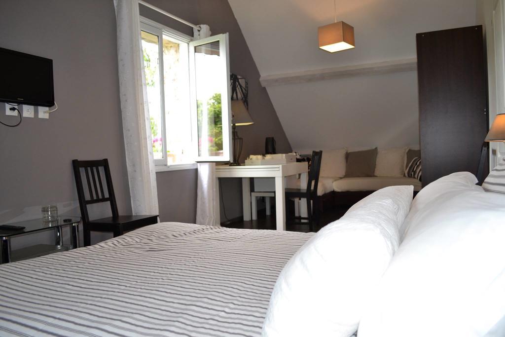 Chambres D'Hotes Des Demoiselles Ville-Saint-Jacques ภายนอก รูปภาพ